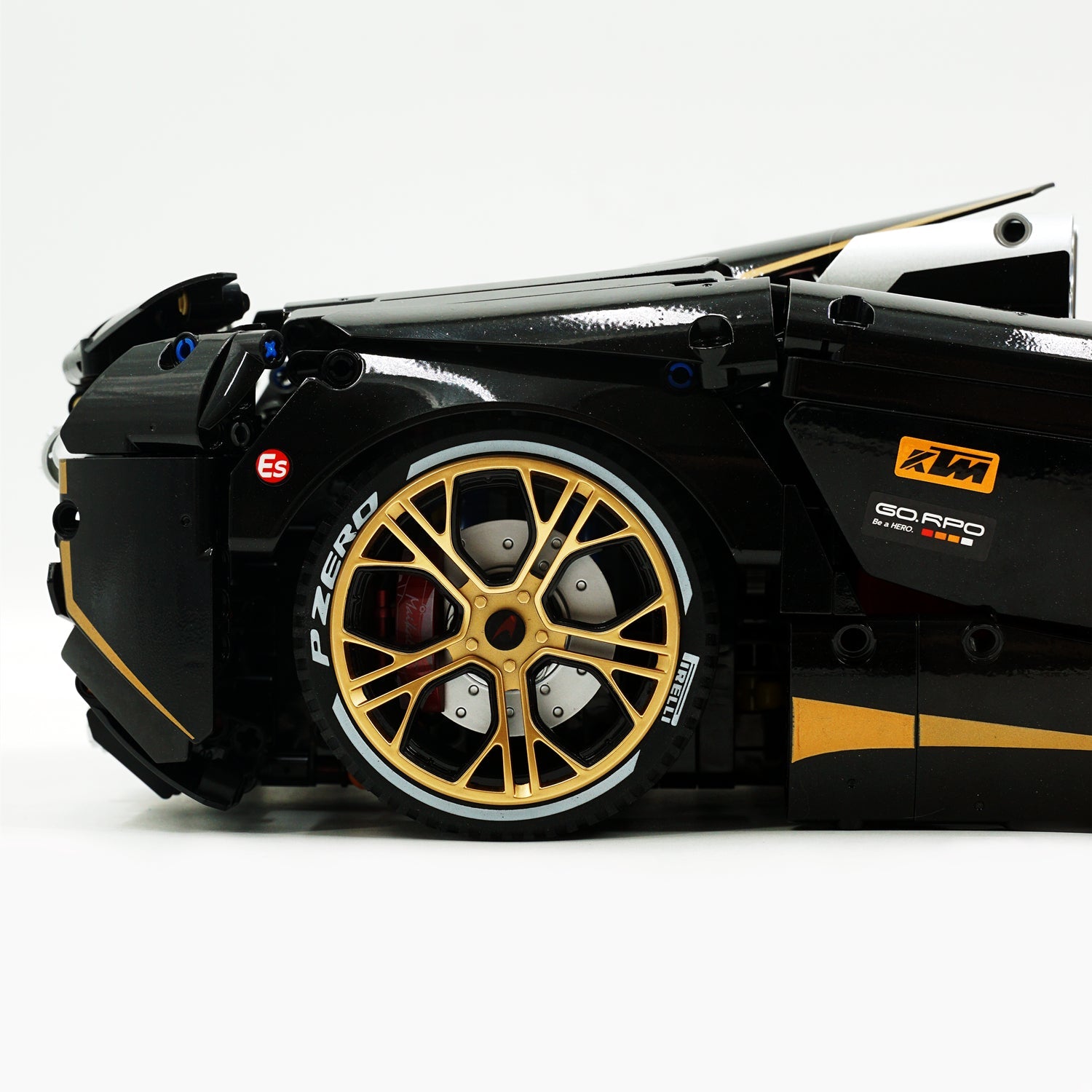 Uzaktan Kumandalı Elektrikli 1:8 McLaren 720S Süper Araba, Açılır Tavanlı, Süspansiyonlu Yapım Seti