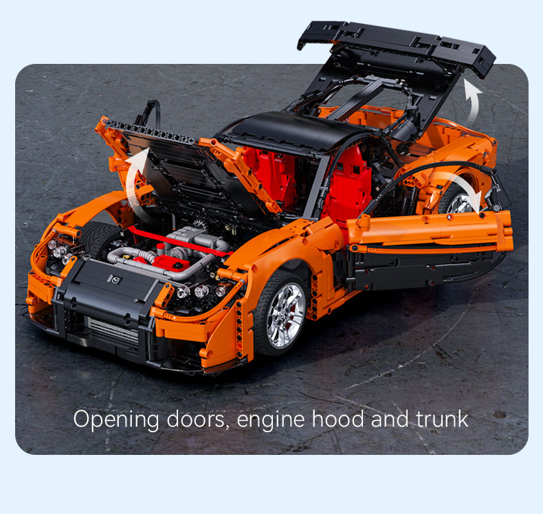 CaDA Master 1:8 Mazda RX-7 C61502W