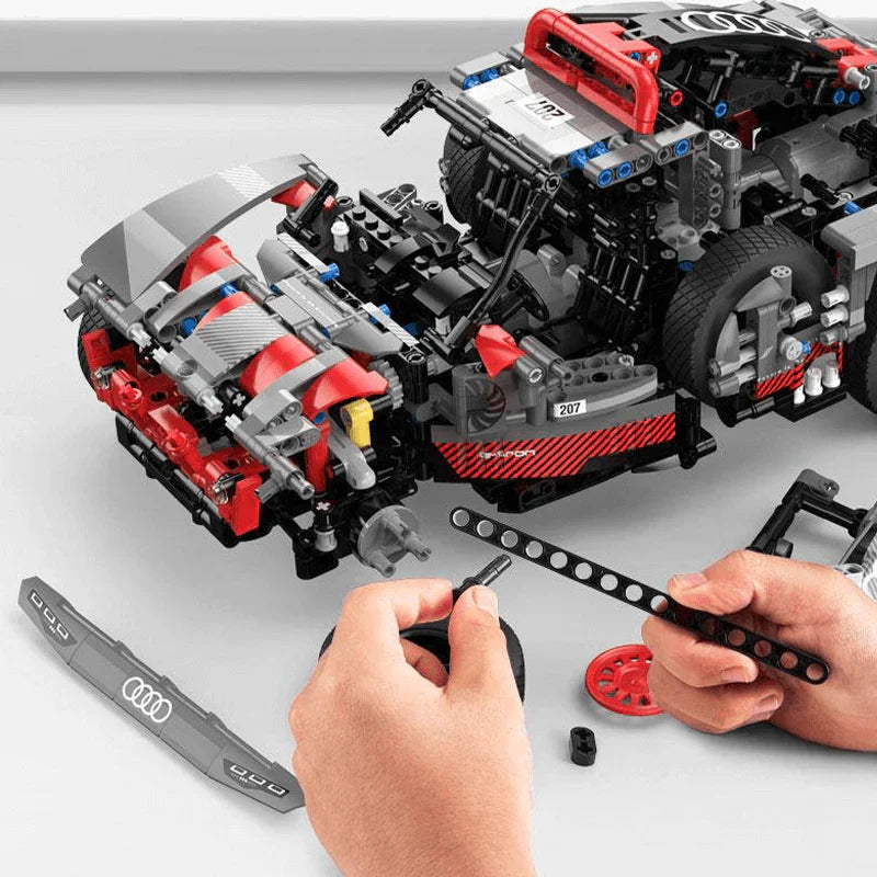 AUDI RS Q E-TRON | 1431PCS