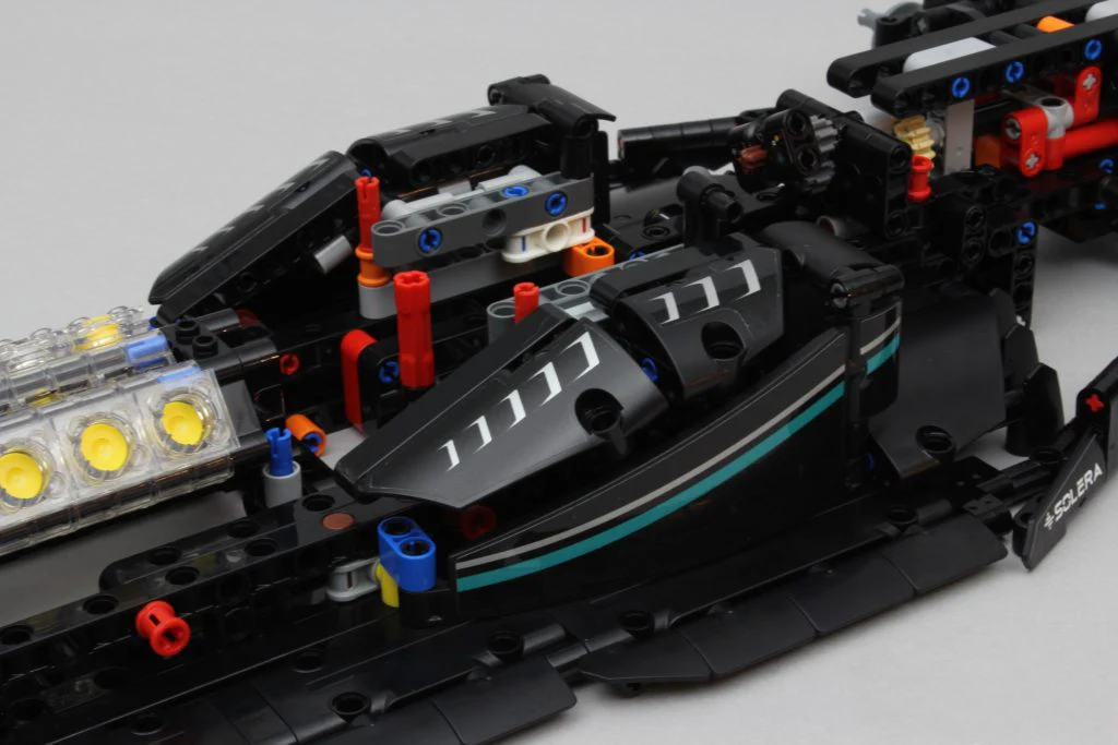 Mercedes AMG F1 | 1642PCS