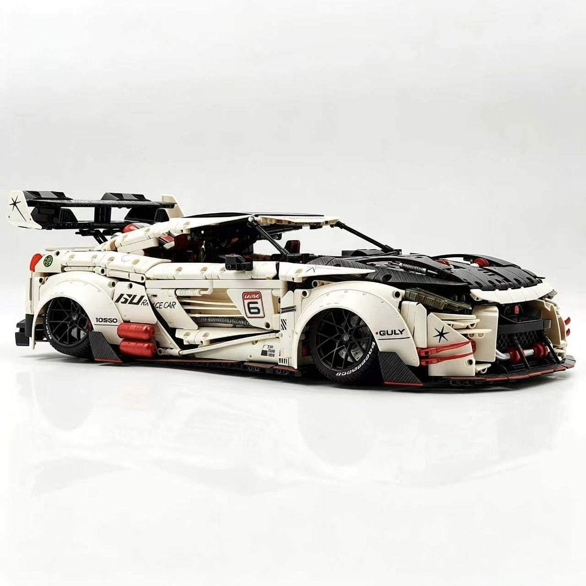 R35 Widebody 1:8 build set, side three-quarter view